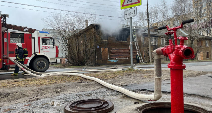 Пожарные ликвидировали 24 возгорания за сутки в Свердловской области