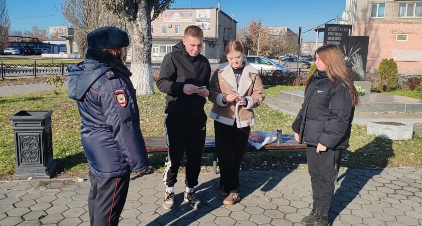 В Ирбите полицейские и волонтеры призвали молодежь выбрать здоровую жизнь