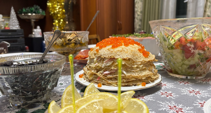 Стол на Новый год-2026: список обязательных блюд, которые понравятся Огненной лошади — для успеха и достатка