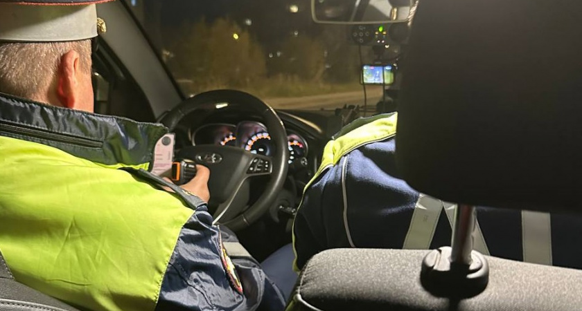 ГИБДД поставили точку: можно ли пересекать желтую разметку на обочине справа - подробности