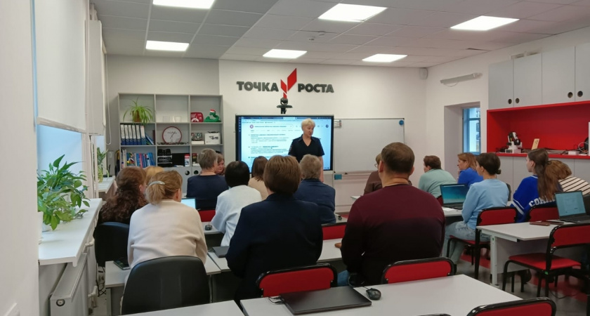 Полицейские Ирбита проинструктировали учителей о способах финансовой защиты