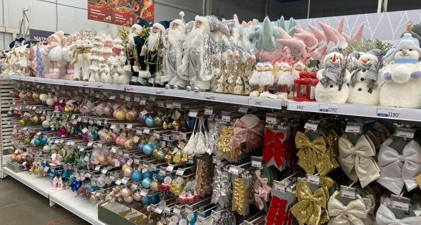 Предновогодний шопинг в "Светофоре": от гирлянд до грибной икры - к чему стоит присмотреться