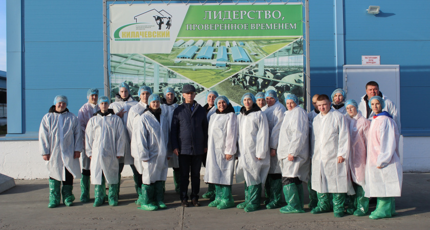 Ирбитские студенты познакомились с работой сельскохозяйственного комплекса