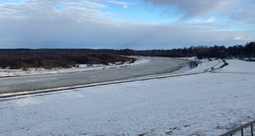 На водоемах Свердловской области ушло под лед более 40 человек