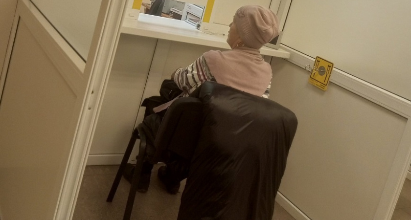 Сколько лет нужно отработать для получения пенсии по старости в 2025 году. Минимальный стаж для мужчин и женщин