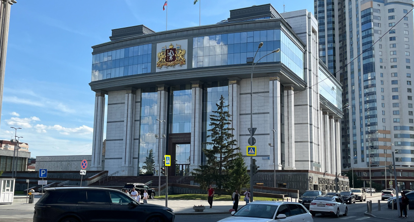 Свердловские власти ограничат продажу энергетиков у социальных объектов