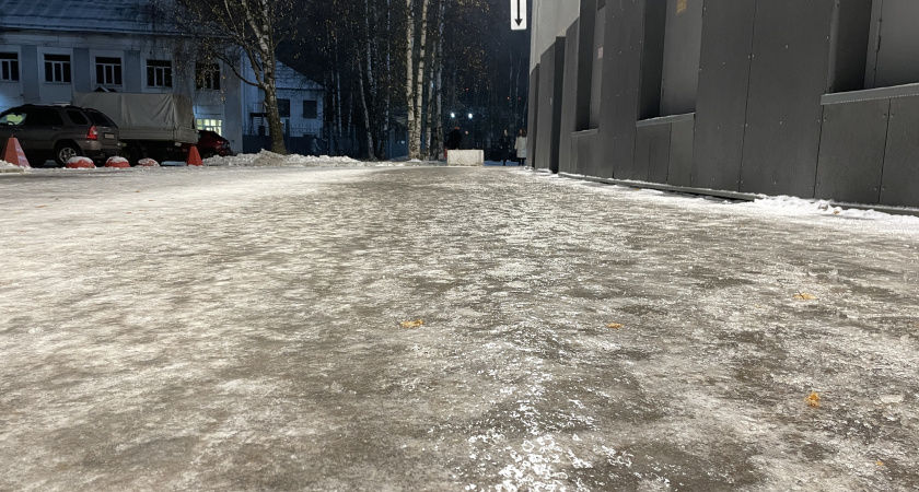 В Свердловской области 10 ноября объявили штормовое предупреждение из-за мокрого снега и гололедицы