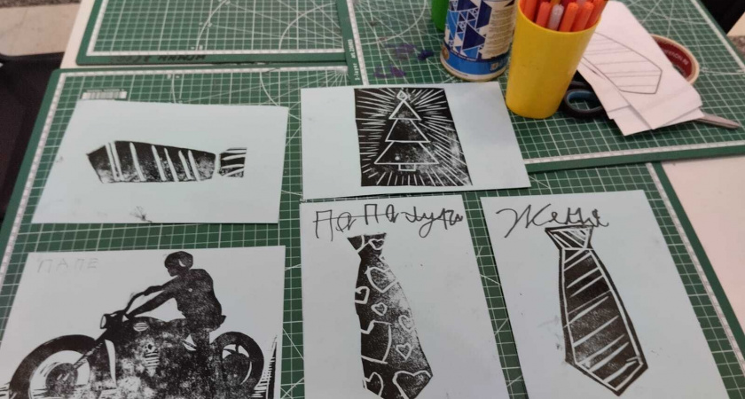 В Ирбите дети освоили технику линогравюры на творческом занятии