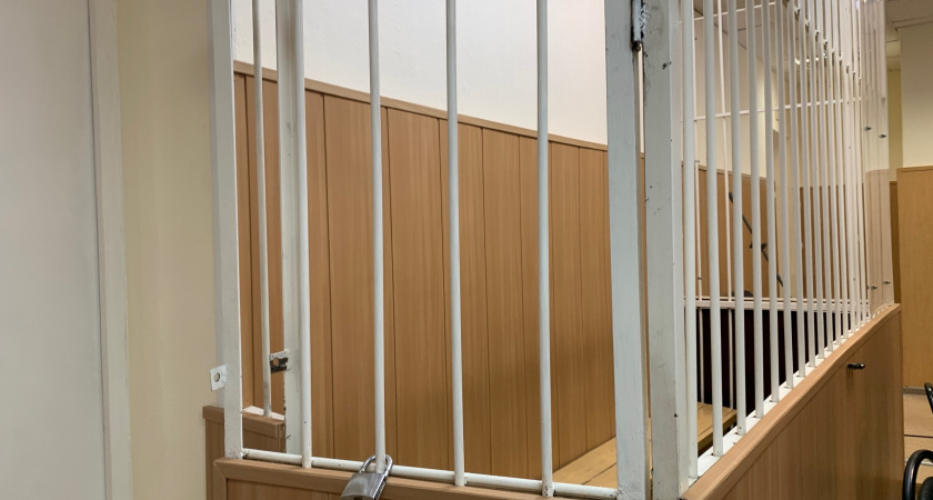 В Свердловской области женщина сажала сына на цепь и истязала