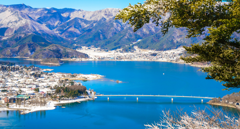 Самая закрытая страна открылась — и туристы ринулись туда толпами на Новый год: и да, туда берут детей