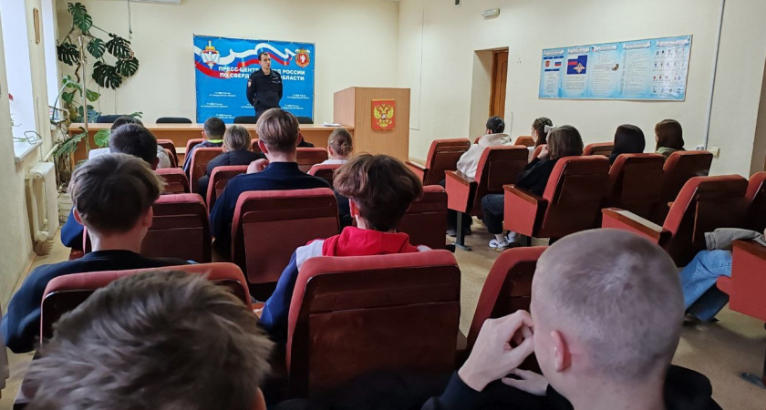 Ирбитским школьникам рассказали о работе в полиции