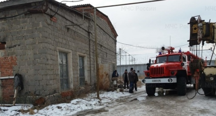 В Свердловской области произошел пожар в производственном корпусе