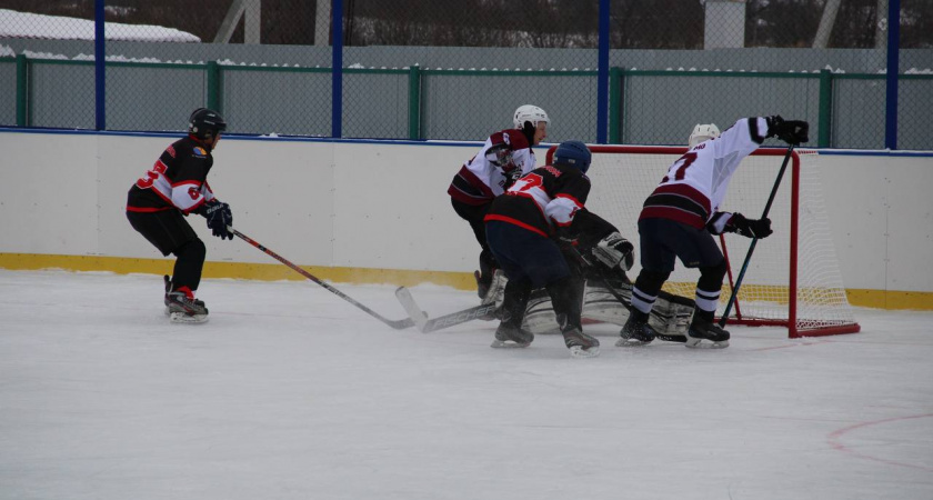 В Ирбитском районе открывают хоккейный сезон
