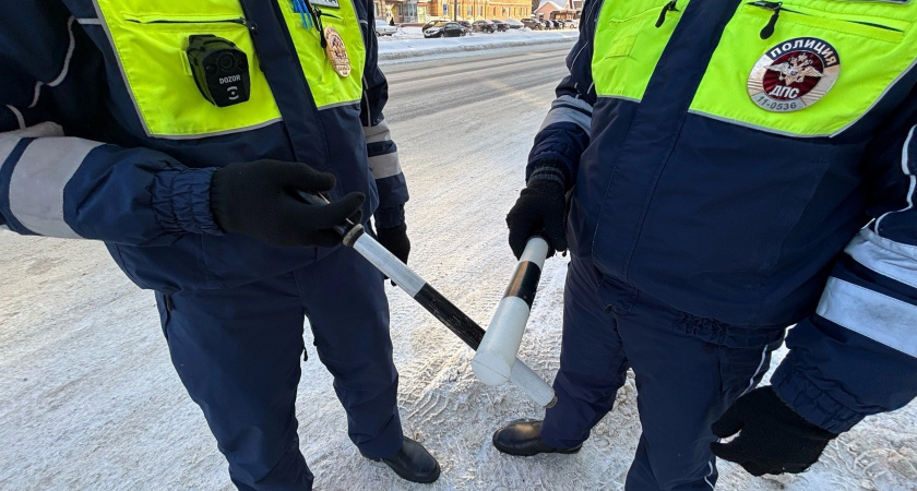 «За светодиоды в фарах буду вам штраф выписывать»: Делюсь вариантом правильного ответа инспектору