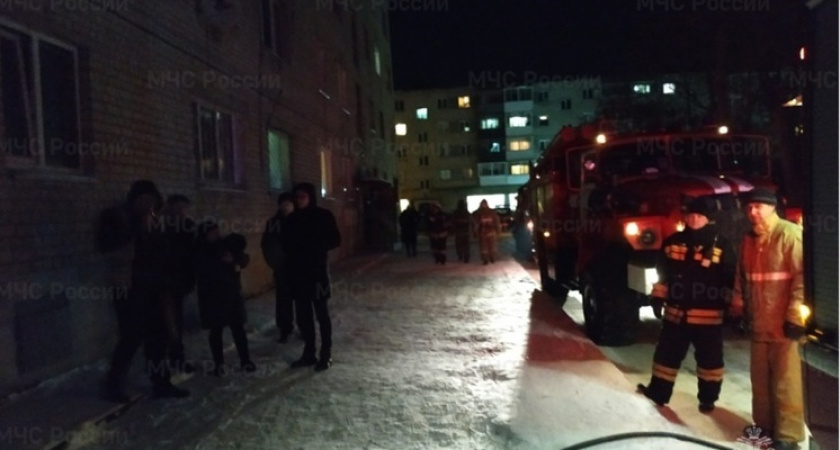 Пожар в баре Свердловской области потушили до приезда спасателей