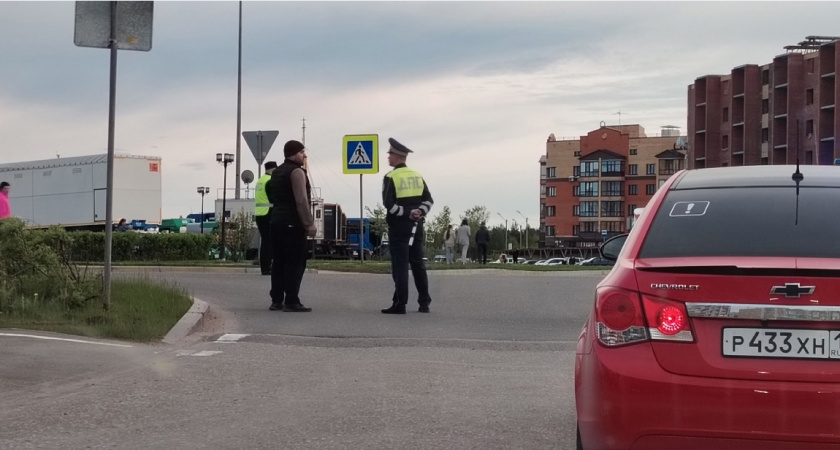 Как правильно ответить инспектору ГАИ, если он требует показать ему наличие медицинской аптечки