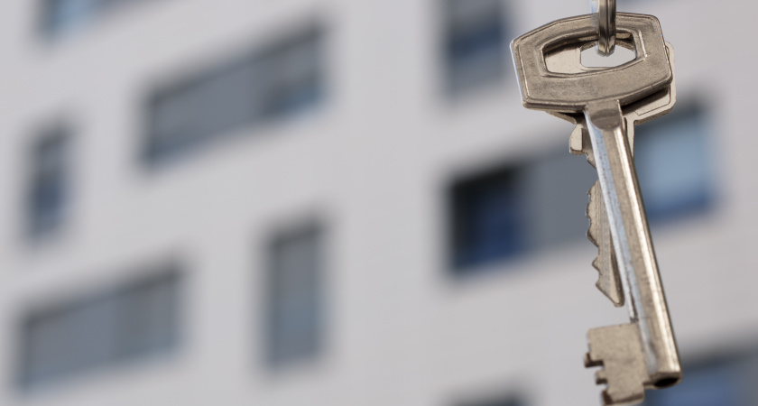 Свердловчанин через суд отстоял право на новую комнату после сноса общежития