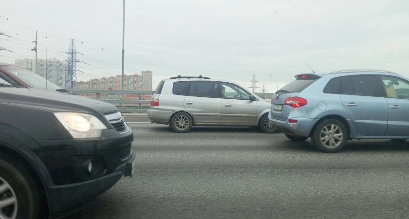 Сравнил расход топлива при 90, 110 и 140 км/ч - вот на какой скорости можно сэкономить на бензине. Делюсь результатами