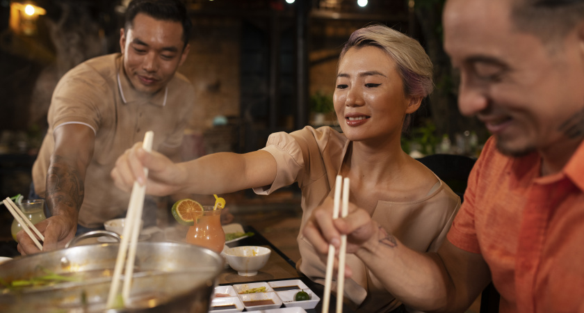 Друг переехал в США. Примерно через пол года звонит и говорит: «Брат, я тут такого насмотрелся — ты не поверишь»