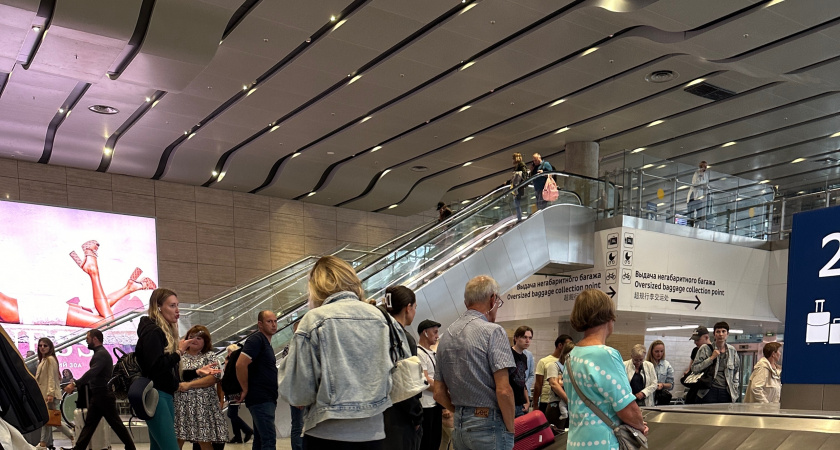 В аэропорту Свердловской области задерживают рейсы