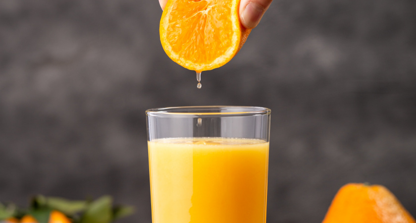 И свежевыжатый, и из пакета: ученые назвали какой сок полезен в любом виде