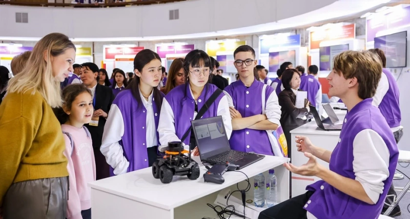 Свердловские школьники представили инновации на саммите в Алма-Ате
