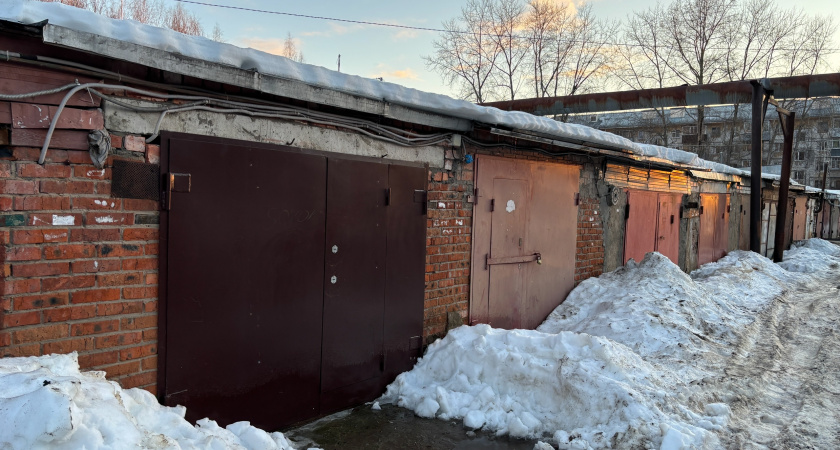 Свердловчане оформили в собственность свыше 5 тысяч гаражей по упрощенной схеме