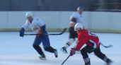 Игры чемпионата Свердловской области по хоккею продолжаются