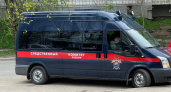 Трагедия на екатеринбургском заводе: работница погибла из-за травмы от движущейся техники