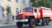 В Свердловской области пожарные ликвидировали возгорание в заброшенном здании