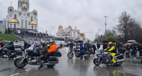 Тысяча байкеров открыли мотосезон в Свердловской области