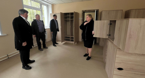 В Ирбите завершили обновление главного корпуса лагеря “Салют” перед началом сезона