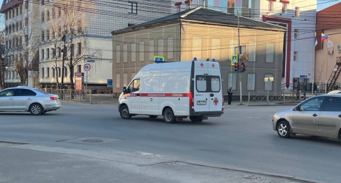 В Свердловской области годовалый ребёнок чуть не задохнулся в раскалённой машине