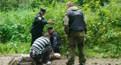В Свердловской области мужчина убил жену в лесу и попытался скрыть преступление с помощью ДТП